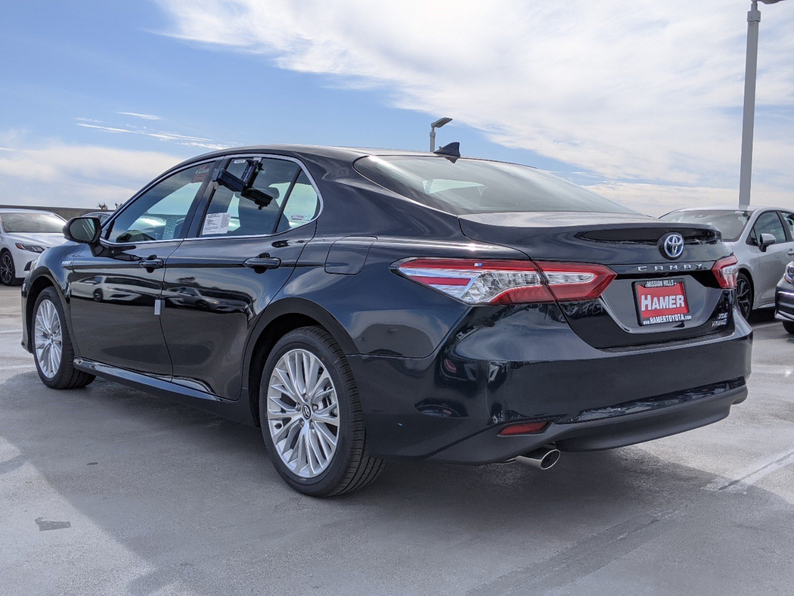 New 2020 Toyota Camry Hybrid XLE 4dr Car in Mission Hills #53053 ...