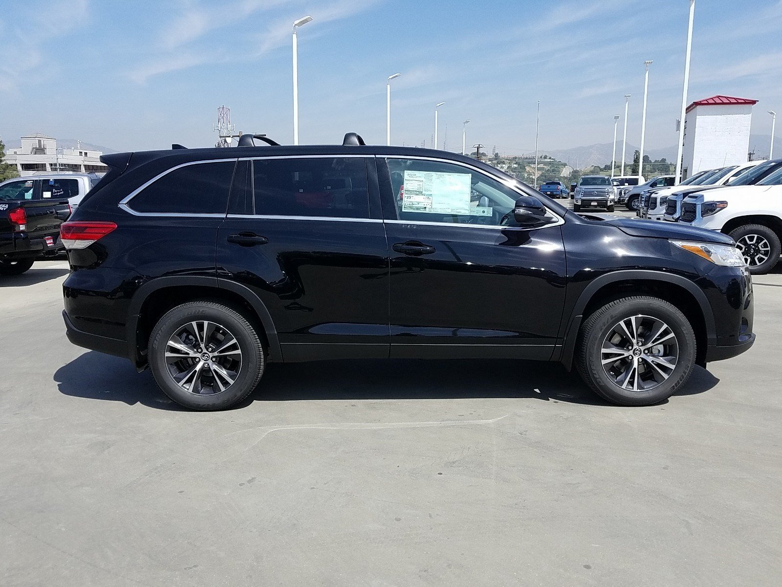 New 2019 Toyota Highlander LE Plus Sport Utility In Mission Hills ...