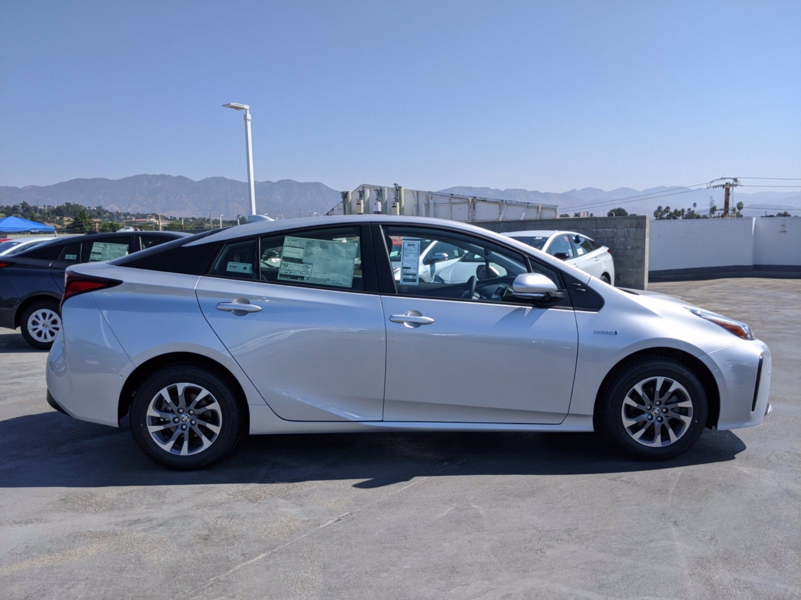 New 2021 Toyota Prius XLE Hatchback in Mission Hills #54770 | Hamer Toyota