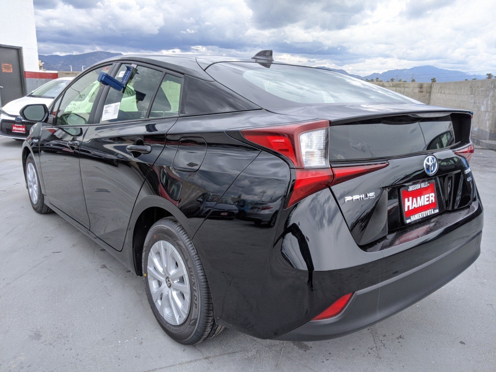 New 2020 Toyota Prius L Eco Hatchback in Mission Hills #53406 | Hamer ...