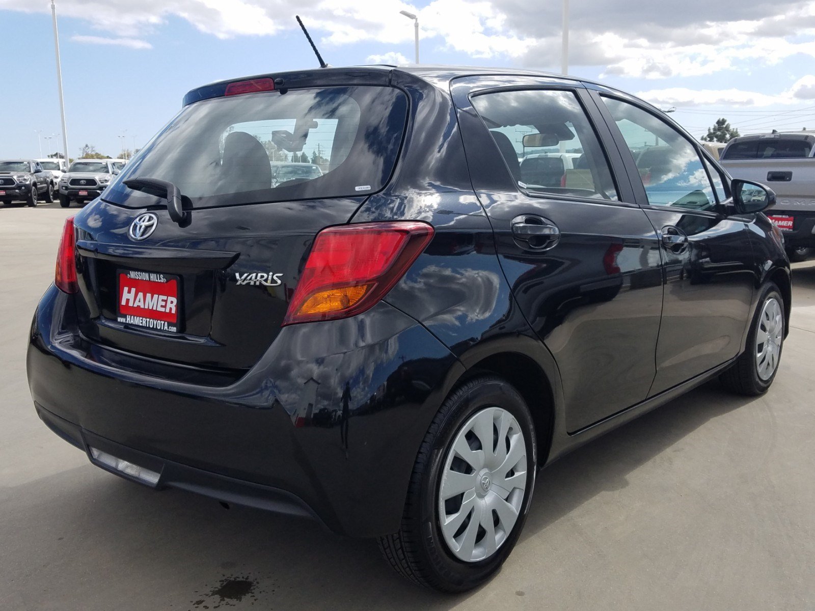 Toyota yaris l